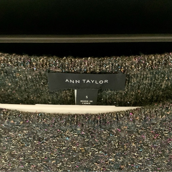 Beautiful sparkly sweater from Ann Taylor small NWOT - Picture 3 of 7